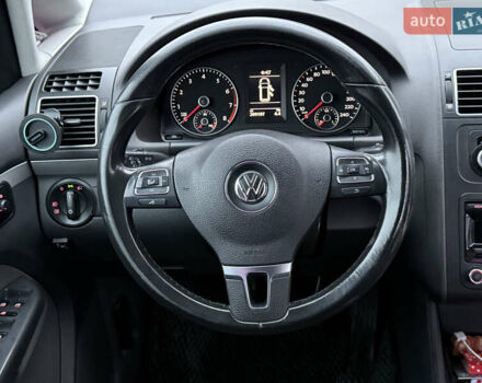 Синій Фольксваген Туран, об'ємом двигуна 1.39 л та пробігом 203 тис. км за 8999 $, фото 14 на Automoto.ua