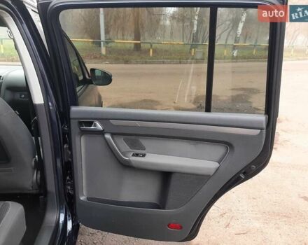 Синий Фольксваген Туран, объемом двигателя 1.6 л и пробегом 236 тыс. км за 11000 $, фото 23 на Automoto.ua