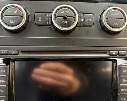 Синий Фольксваген Туран, объемом двигателя 2 л и пробегом 174 тыс. км за 13700 $, фото 5 на Automoto.ua