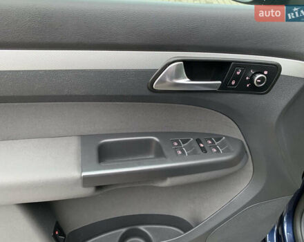 Синий Фольксваген Туран, объемом двигателя 1.6 л и пробегом 211 тыс. км за 11300 $, фото 13 на Automoto.ua