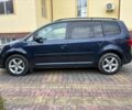 Синий Фольксваген Туран, объемом двигателя 2 л и пробегом 174 тыс. км за 13700 $, фото 1 на Automoto.ua