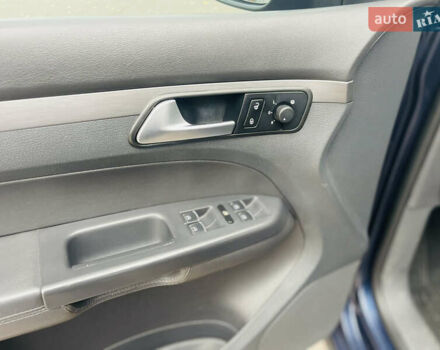 Синий Фольксваген Туран, объемом двигателя 0 л и пробегом 280 тыс. км за 10999 $, фото 8 на Automoto.ua