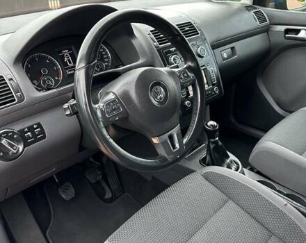 Синій Фольксваген Туран, об'ємом двигуна 1.97 л та пробігом 254 тис. км за 12800 $, фото 3 на Automoto.ua
