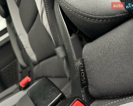 Синий Фольксваген Туран, объемом двигателя 2 л и пробегом 272 тыс. км за 12350 $, фото 50 на Automoto.ua