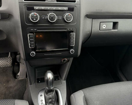 Синій Фольксваген Туран, об'ємом двигуна 1.4 л та пробігом 199 тис. км за 11500 $, фото 15 на Automoto.ua