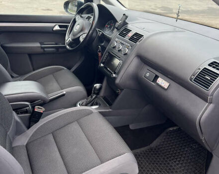 Синій Фольксваген Туран, об'ємом двигуна 1.97 л та пробігом 280 тис. км за 12200 $, фото 9 на Automoto.ua