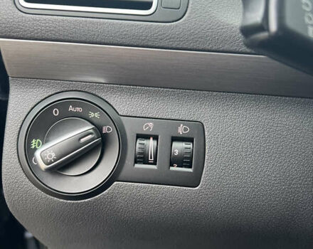 Синій Фольксваген Туран, об'ємом двигуна 1.97 л та пробігом 280 тис. км за 12200 $, фото 17 на Automoto.ua