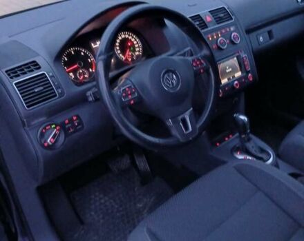 Синий Фольксваген Туран, объемом двигателя 1.97 л и пробегом 225 тыс. км за 12700 $, фото 13 на Automoto.ua