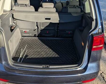 Синий Фольксваген Туран, объемом двигателя 1.6 л и пробегом 225 тыс. км за 11500 $, фото 17 на Automoto.ua