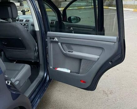 Синій Фольксваген Туран, об'ємом двигуна 1.6 л та пробігом 321 тис. км за 12900 $, фото 3 на Automoto.ua