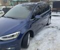 Синій Фольксваген Туран, об'ємом двигуна 1.97 л та пробігом 302 тис. км за 15800 $, фото 1 на Automoto.ua