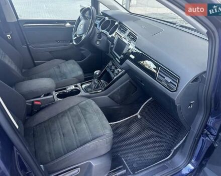 Синий Фольксваген Туран, объемом двигателя 1.97 л и пробегом 200 тыс. км за 18500 $, фото 36 на Automoto.ua