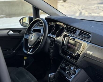 Синий Фольксваген Туран, объемом двигателя 1.6 л и пробегом 194 тыс. км за 15899 $, фото 20 на Automoto.ua