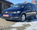 Синий Фольксваген Туран, объемом двигателя 1.6 л и пробегом 285 тыс. км за 12999 $, фото 1 на Automoto.ua