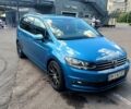 Синий Фольксваген Туран, объемом двигателя 1.6 л и пробегом 218 тыс. км за 17950 $, фото 1 на Automoto.ua