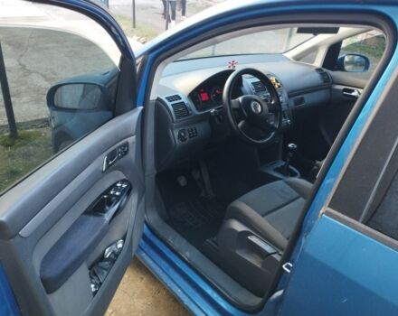 Синій Фольксваген Туран, об'ємом двигуна 1.9 л та пробігом 240 тис. км за 4800 $, фото 5 на Automoto.ua