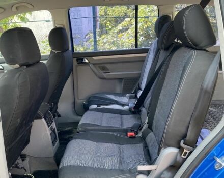 Синий Фольксваген Туран, объемом двигателя 1.6 л и пробегом 270 тыс. км за 5400 $, фото 3 на Automoto.ua