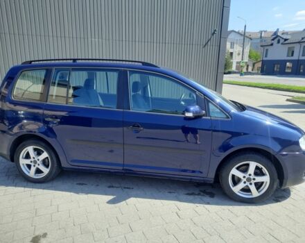 Синій Фольксваген Туран, об'ємом двигуна 1.6 л та пробігом 292 тис. км за 5100 $, фото 15 на Automoto.ua