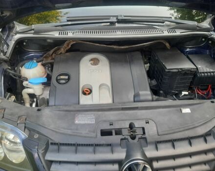 Синій Фольксваген Туран, об'ємом двигуна 1.6 л та пробігом 292 тис. км за 5100 $, фото 16 на Automoto.ua