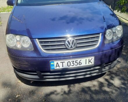 Синій Фольксваген Туран, об'ємом двигуна 1.6 л та пробігом 292 тис. км за 5100 $, фото 5 на Automoto.ua