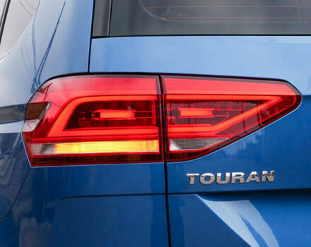 Синій Фольксваген Туран, об'ємом двигуна 1.6 л та пробігом 185 тис. км за 17349 $, фото 7 на Automoto.ua