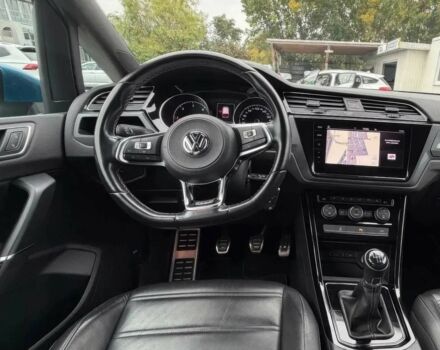 Синий Фольксваген Туран, объемом двигателя 2 л и пробегом 46 тыс. км за 7300 $, фото 5 на Automoto.ua