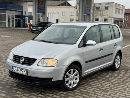 Синий Фольксваген Туран, объемом двигателя 1.9 л и пробегом 351 тыс. км за 2550 $, фото 1 на Automoto.ua