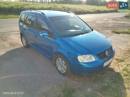 Синий Фольксваген Туран, объемом двигателя 1.6 л и пробегом 259 тыс. км за 6000 $, фото 1 на Automoto.ua