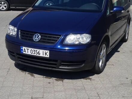 Синій Фольксваген Туран, об'ємом двигуна 1.6 л та пробігом 292 тис. км за 5100 $, фото 1 на Automoto.ua