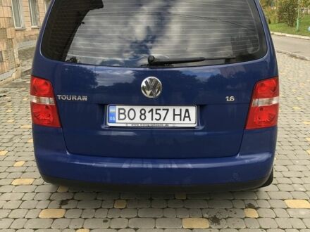 Синий Фольксваген Туран, объемом двигателя 1.6 л и пробегом 290 тыс. км за 5150 $, фото 1 на Automoto.ua
