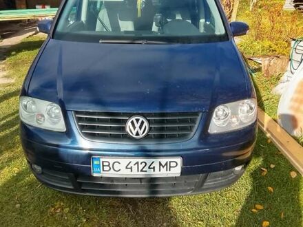 Синій Фольксваген Туран, об'ємом двигуна 1.6 л та пробігом 360 тис. км за 5700 $, фото 1 на Automoto.ua