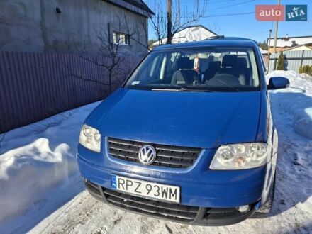 Синий Фольксваген Туран, объемом двигателя 1.9 л и пробегом 270 тыс. км за 2700 $, фото 1 на Automoto.ua