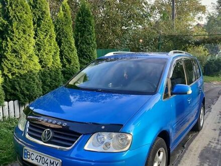 Синій Фольксваген Туран, об'ємом двигуна 1.97 л та пробігом 377 тис. км за 6000 $, фото 1 на Automoto.ua