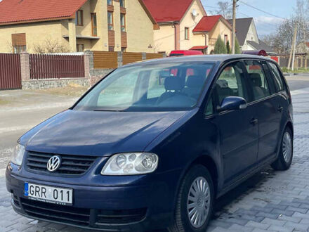 Фольксваген Туран 2004 у Києві на Automoto.ua Синій Фольксваген Туран, об'ємом двигуна 1.9 л та пробігом 300 тис. км за 2200 $, фото 1 на Automoto.ua