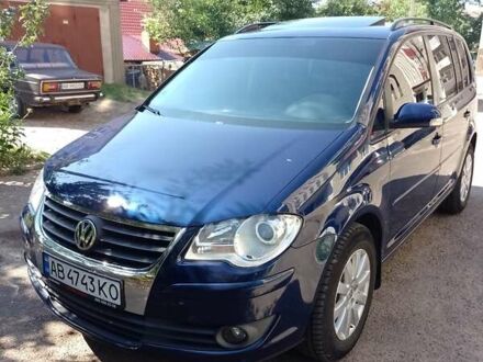 Синій Фольксваген Туран, об'ємом двигуна 1.98 л та пробігом 240 тис. км за 7500 $, фото 1 на Automoto.ua