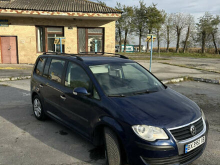 Синий Фольксваген Туран, объемом двигателя 1.4 л и пробегом 237 тыс. км за 6000 $, фото 1 на Automoto.ua