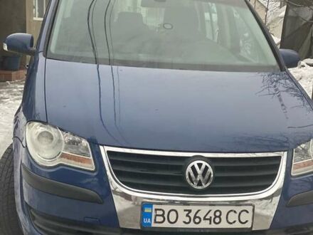 Синий Фольксваген Туран, объемом двигателя 1.9 л и пробегом 430 тыс. км за 7000 $, фото 1 на Automoto.ua