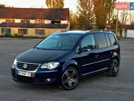 Синій Фольксваген Туран, об'ємом двигуна 2 л та пробігом 255 тис. км за 8400 $, фото 1 на Automoto.ua