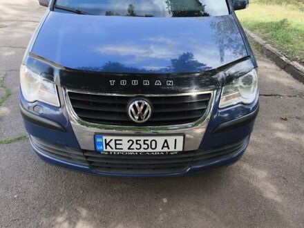 Синий Фольксваген Туран, объемом двигателя 1.6 л и пробегом 250 тыс. км за 7600 $, фото 1 на Automoto.ua
