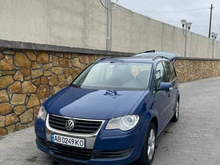 Фольксваген Туран 2009 у Могилев-Подольском на Automoto.ua Синій Фольксваген Туран, об'ємом двигуна 1.6 л та пробігом 246 тис. км за 7500 $, фото 1 на Automoto.ua