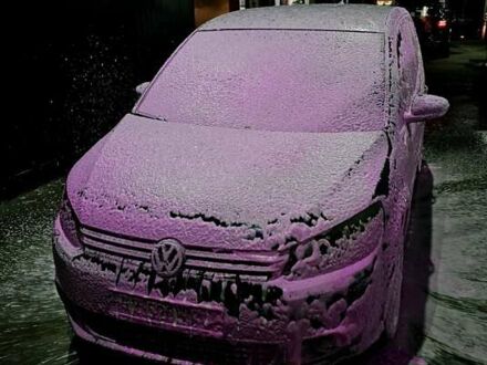 Синий Фольксваген Туран, объемом двигателя 1.2 л и пробегом 164 тыс. км за 8000 $, фото 1 на Automoto.ua