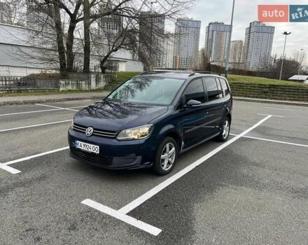 Синий Фольксваген Туран, объемом двигателя 1.2 л и пробегом 216 тыс. км за 9500 $, фото 1 на Automoto.ua