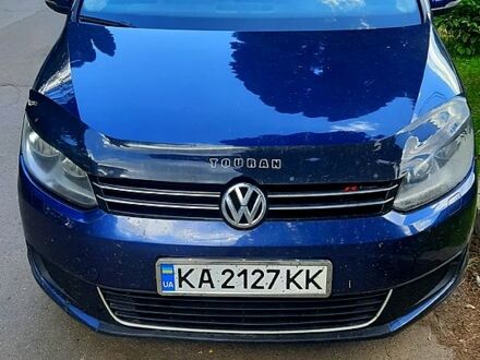 Фольксваген Туран 2011 в Гребенке на Automoto.ua Синий Фольксваген Туран, объемом двигателя 1.4 л и пробегом 280 тыс. км за 7000 $, фото 1 на Automoto.ua