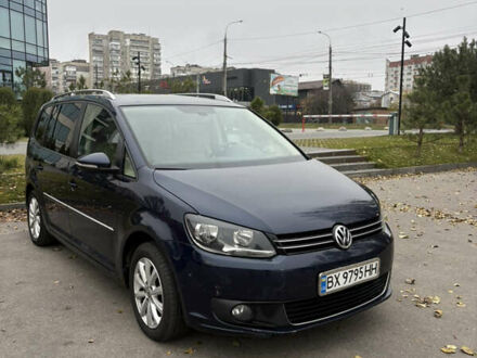 Синий Фольксваген Туран, объемом двигателя 1.6 л и пробегом 200 тыс. км за 11200 $, фото 1 на Automoto.ua