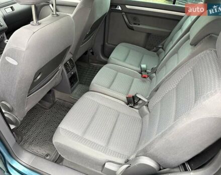 Зеленый Фольксваген Туран, объемом двигателя 1.6 л и пробегом 188 тыс. км за 5750 $, фото 1 на Automoto.ua