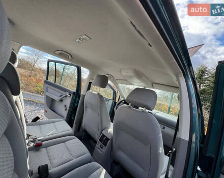 Зеленый Фольксваген Туран, объемом двигателя 1.6 л и пробегом 186 тыс. км за 5150 $, фото 68 на Automoto.ua