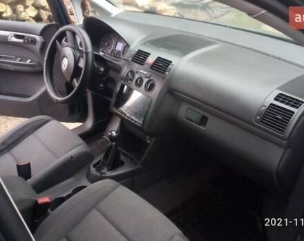 Зеленый Фольксваген Туран, объемом двигателя 1.9 л и пробегом 328 тыс. км за 6000 $, фото 9 на Automoto.ua