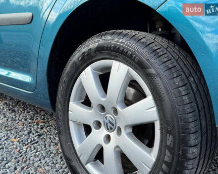 Зеленый Фольксваген Туран, объемом двигателя 1.6 л и пробегом 186 тыс. км за 5150 $, фото 34 на Automoto.ua