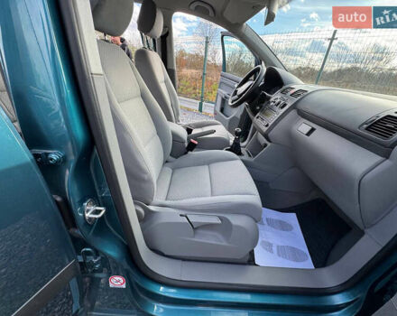 Зеленый Фольксваген Туран, объемом двигателя 1.6 л и пробегом 186 тыс. км за 5150 $, фото 56 на Automoto.ua