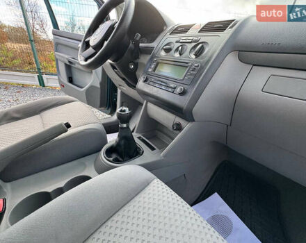 Зеленый Фольксваген Туран, объемом двигателя 1.6 л и пробегом 186 тыс. км за 5150 $, фото 60 на Automoto.ua